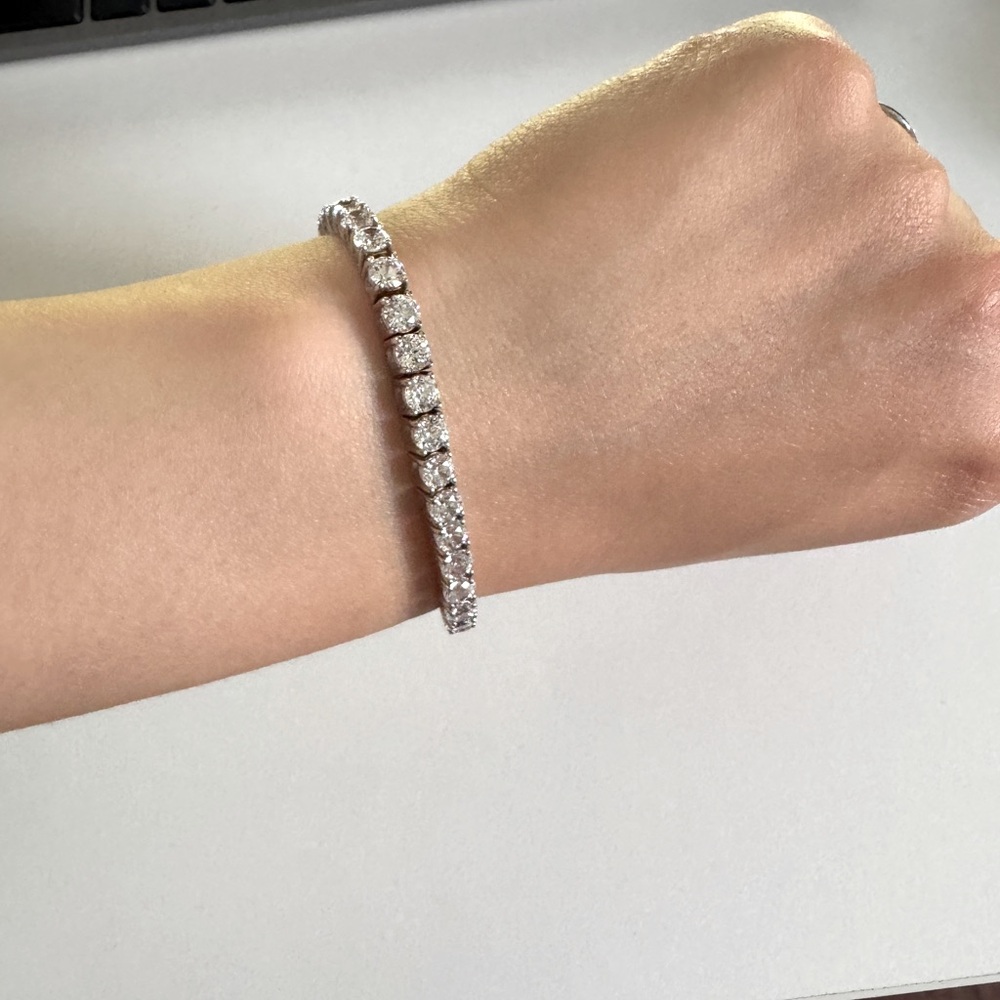 Elegant Bracelet